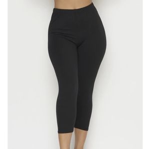 Solmi Black Capri Leggings